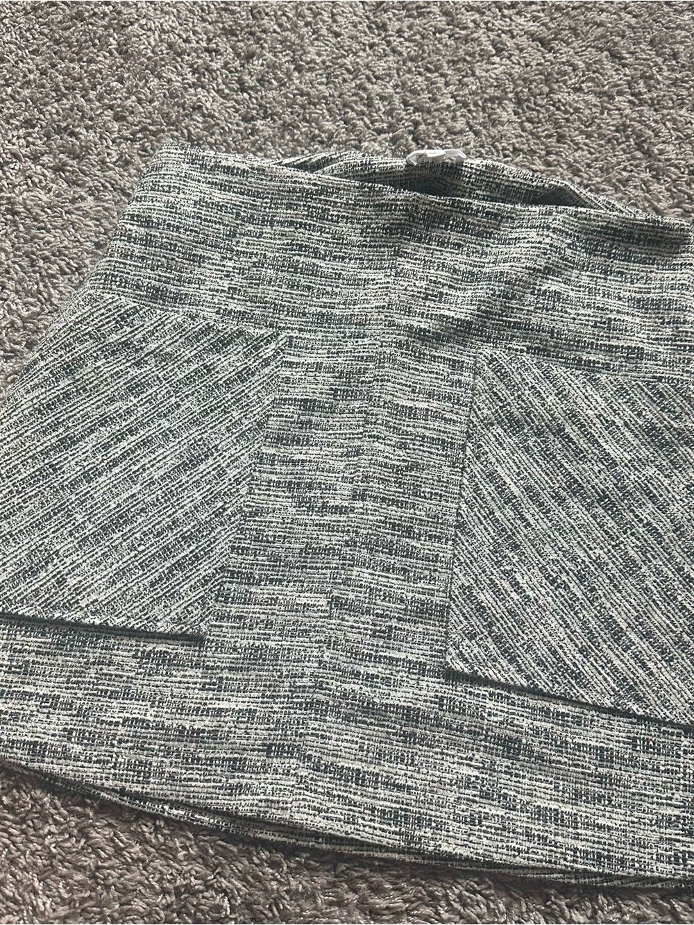Le Lis Black and White Tweed Patch-Pocket Mini Skirt - Picture 2 of 5